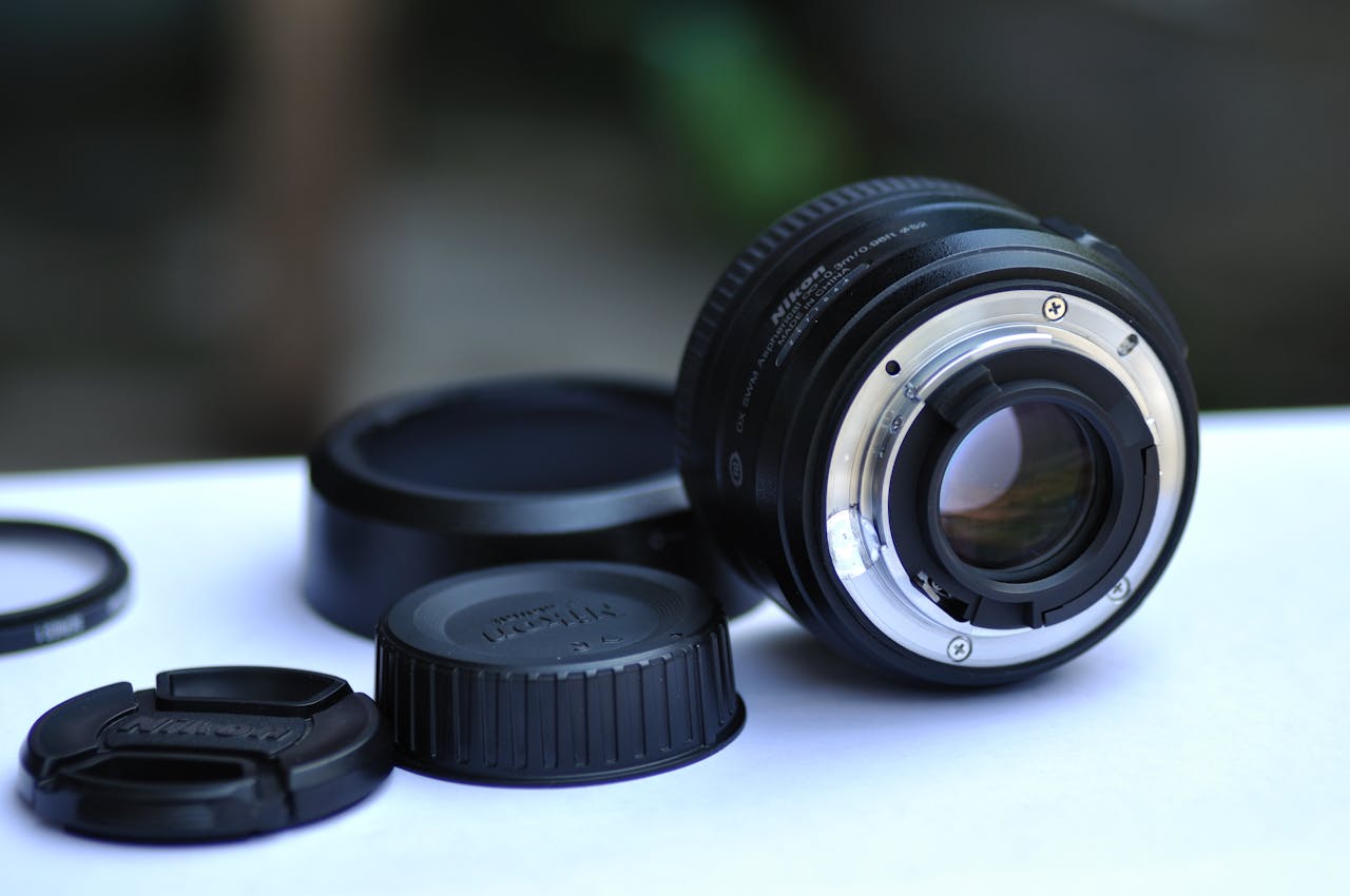 Selective Focus Photography of Disassembled Camera Telephoto Lens